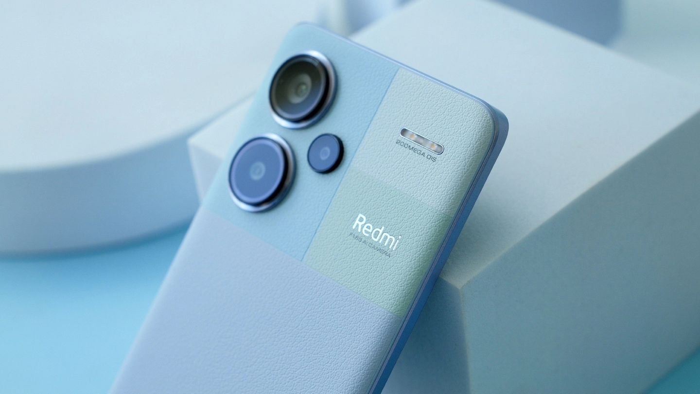 Источник: MobileCity / Фото смартфона Redmi