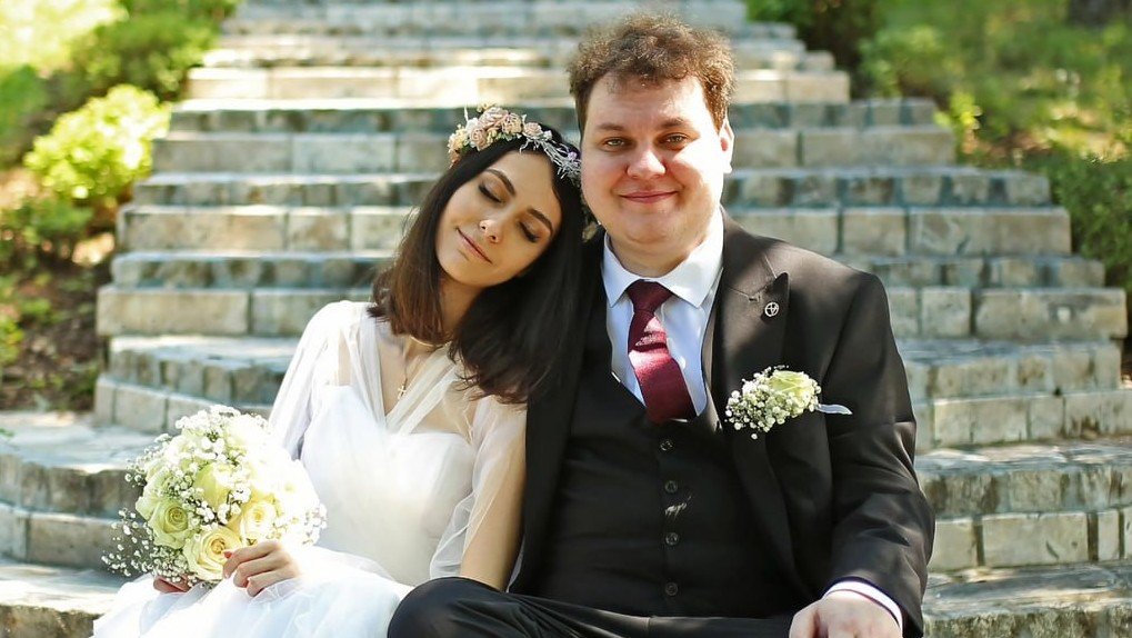 Хованский снова один  он разводится с женой