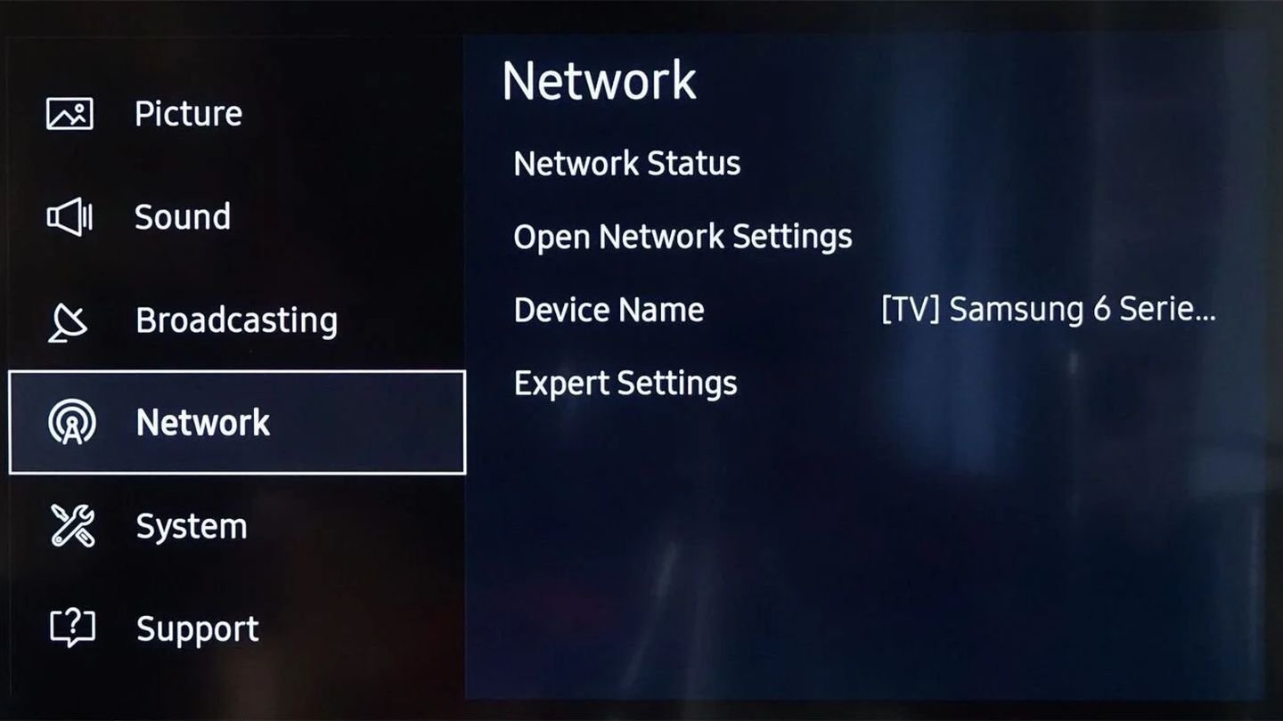Источник: Lifewire / Подключение беспроводного интернета к Smart TV