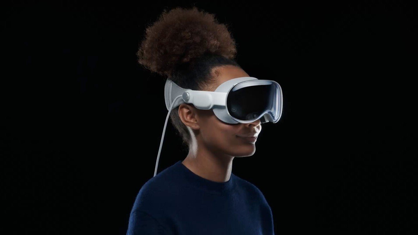 Очкам Apple Vision Pro нашли необычное применение в темное время суток