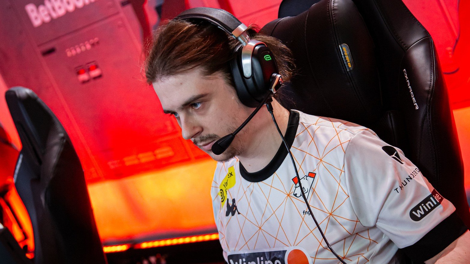 Прогноз на матч Team Secret против Virtuspro на PGL Wallachia Season 1