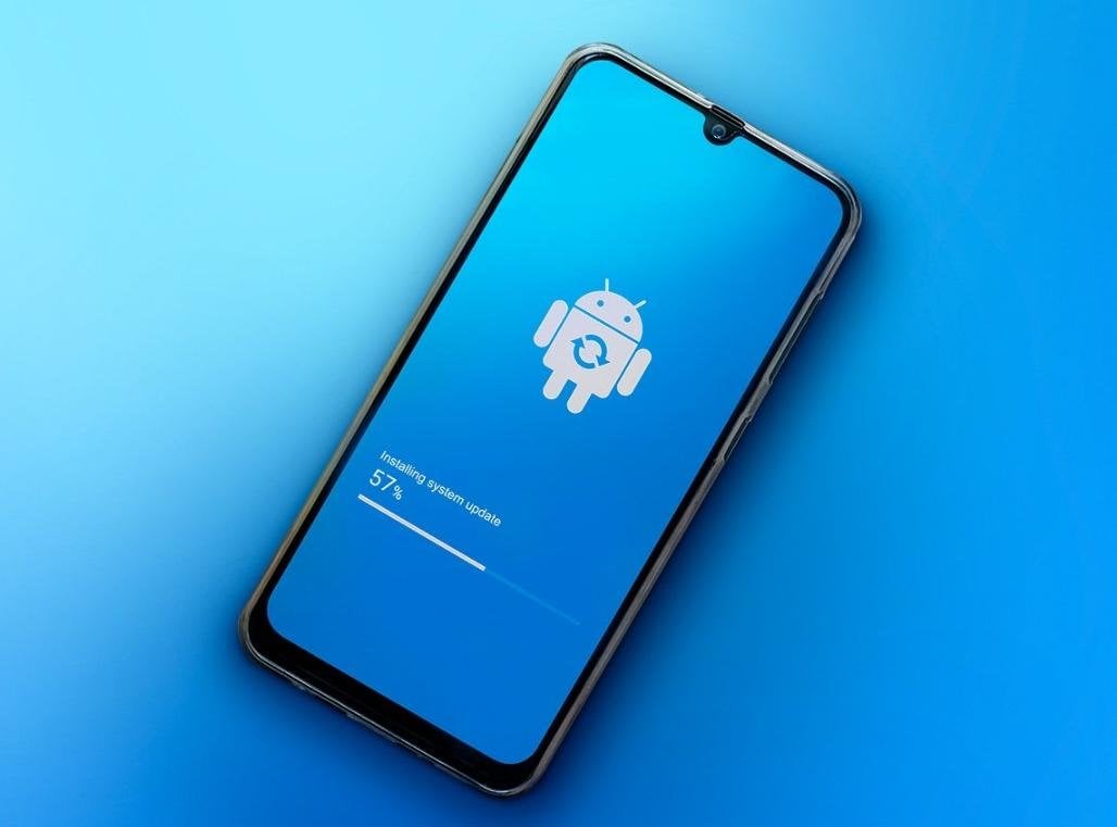 Источник: kaspersky.ru / Арт обновление системы Android