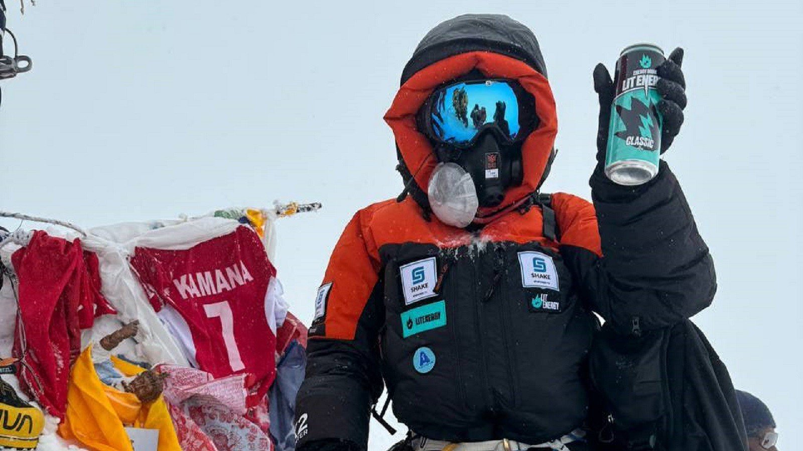 Литвин заплатит Девушка подняла на Эверест энергетик блогера