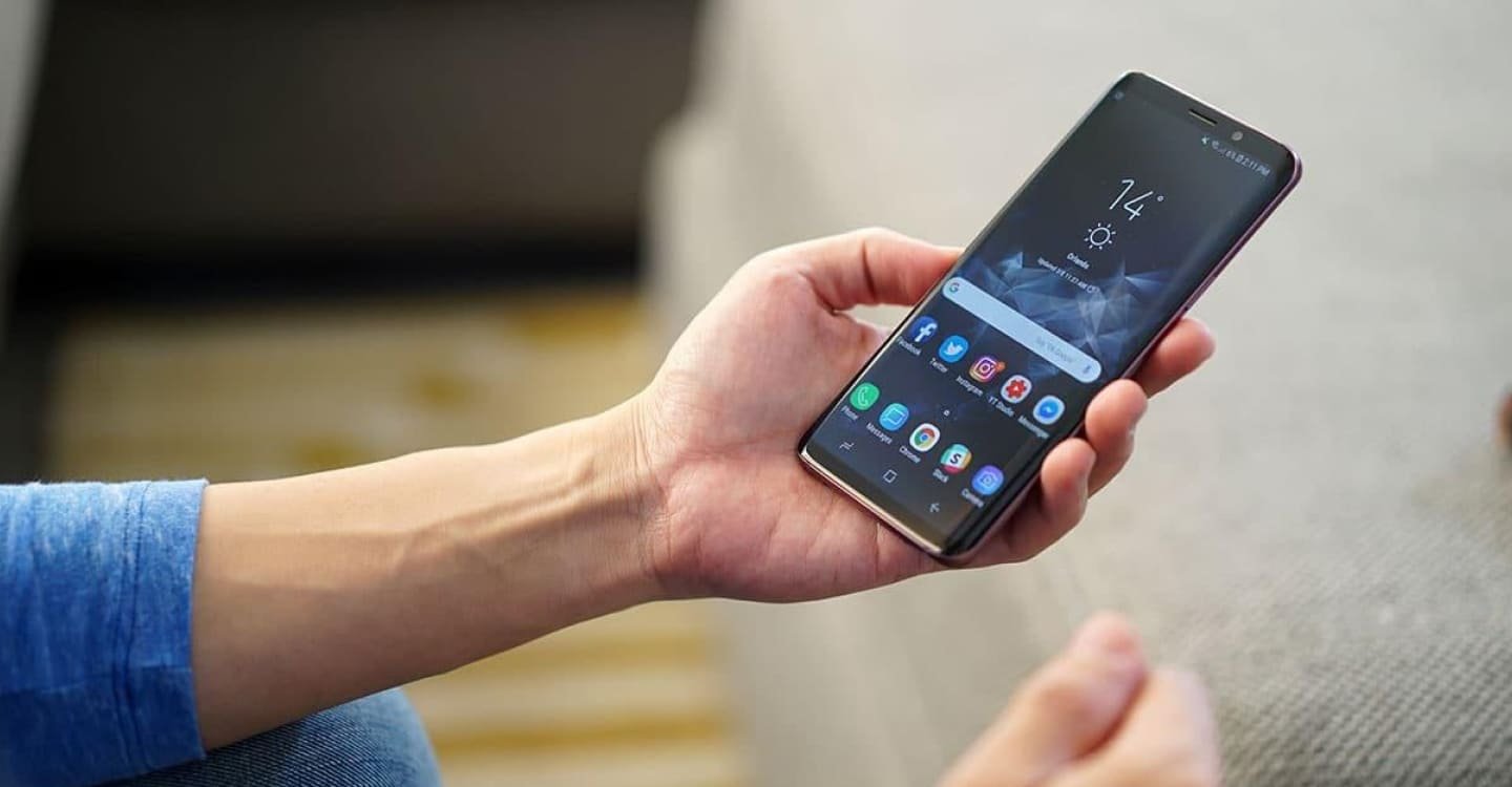 Источник: freekaspersky.ru / смартфон Samsung<br>