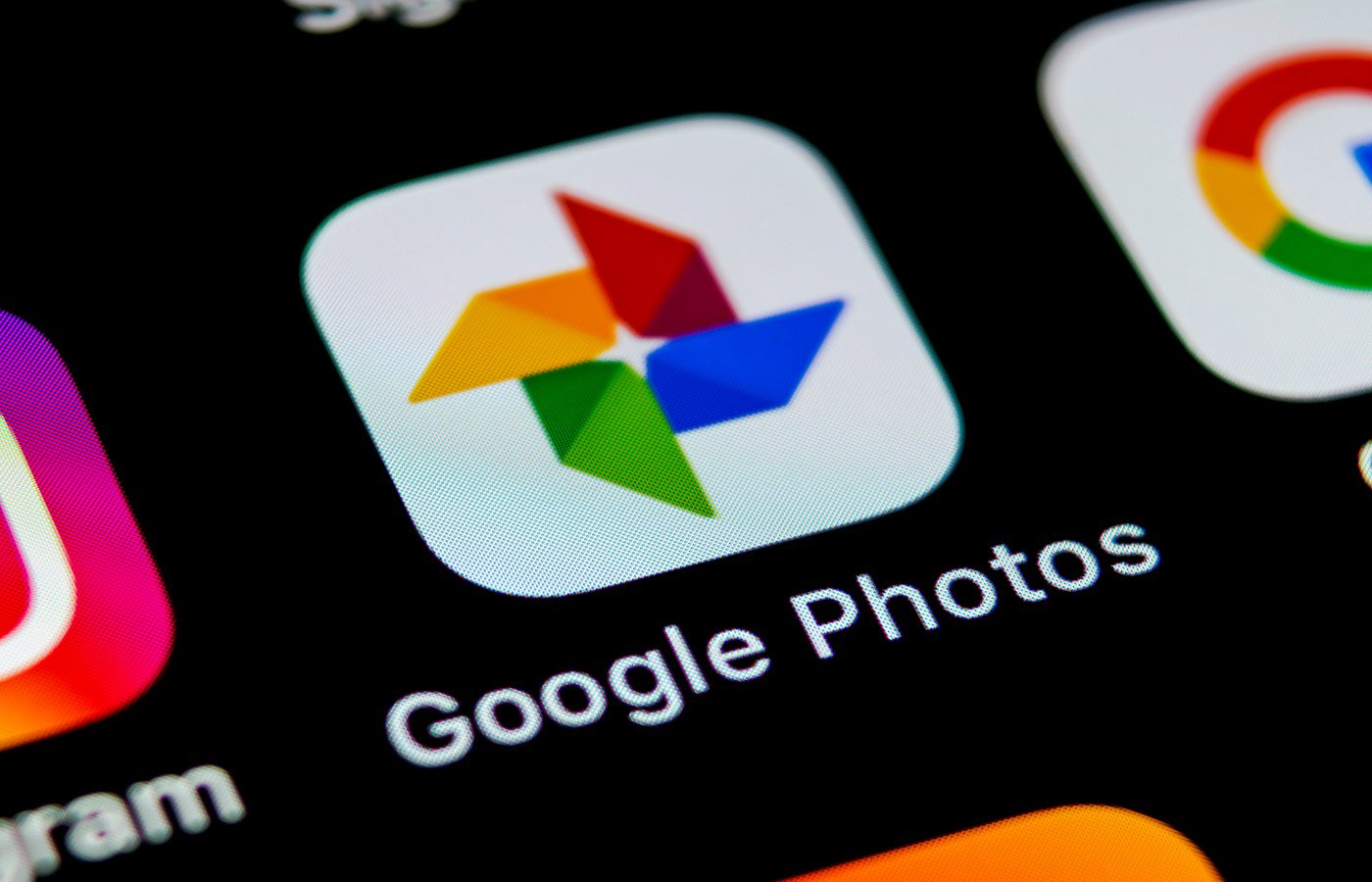 Источник: Business Insider / Логотип приложения Google Фото