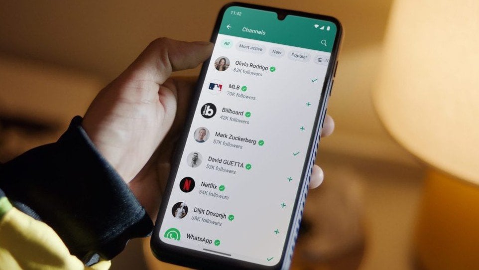 Как переустановить WhatsApp
