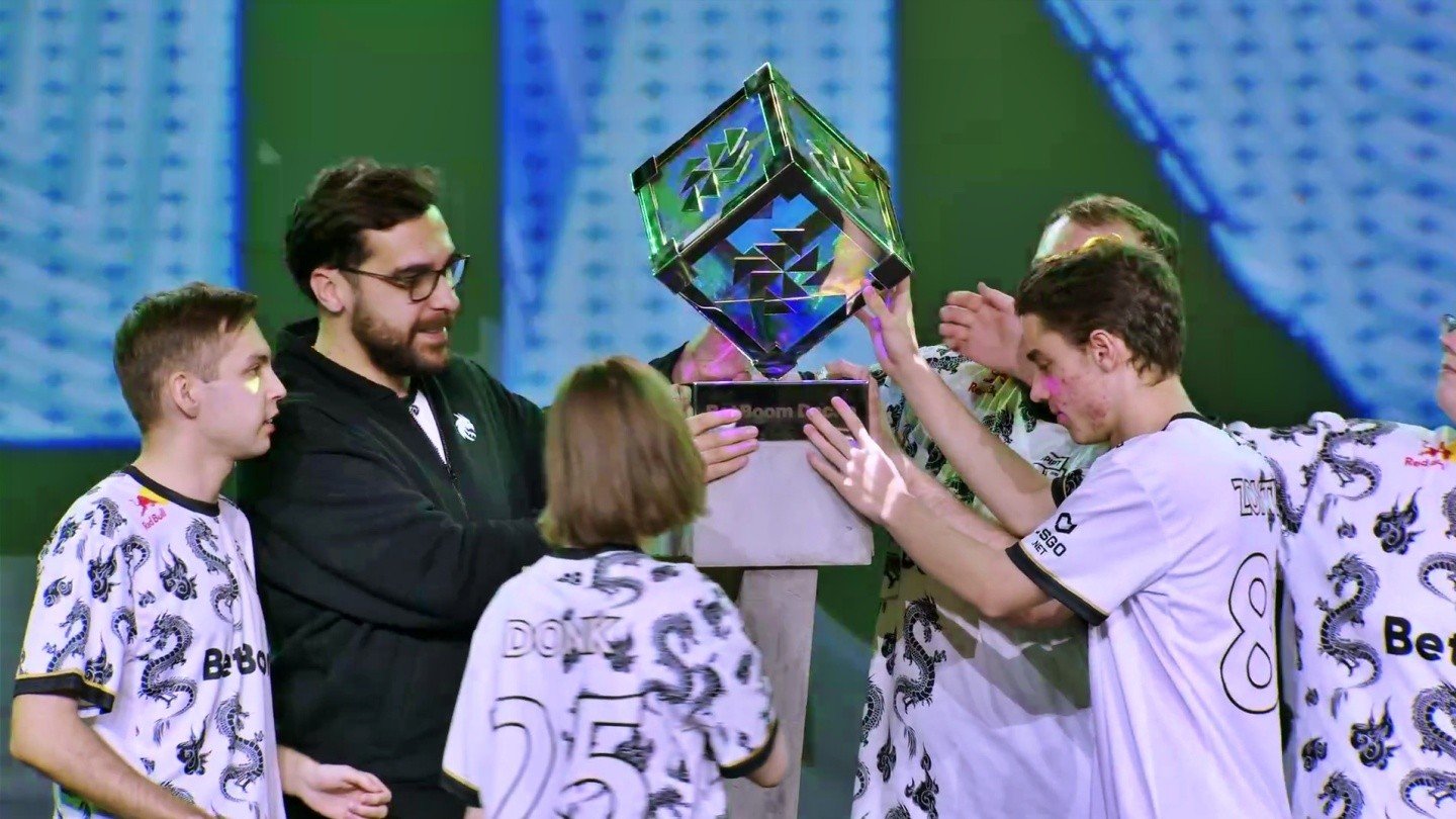 Team Spirit стала чемпионом BetBoom Dacha по CS2
