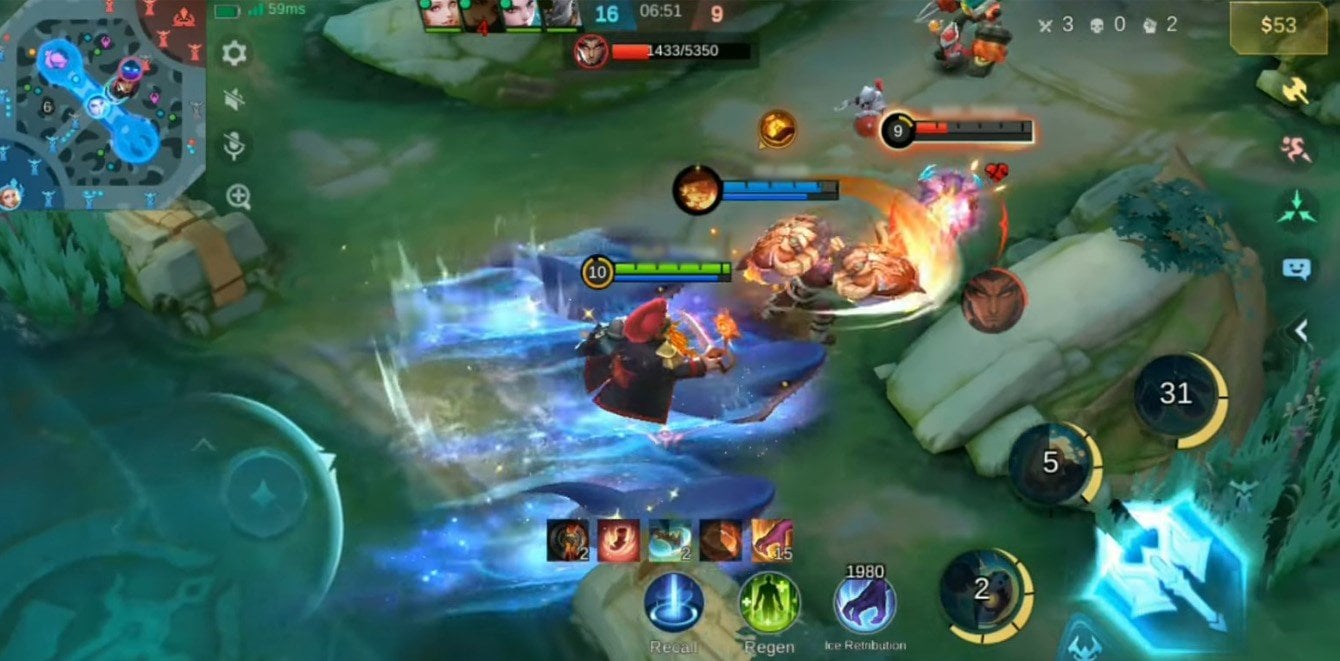 Источник: скриншот CQ.ru / Бэйн в драке