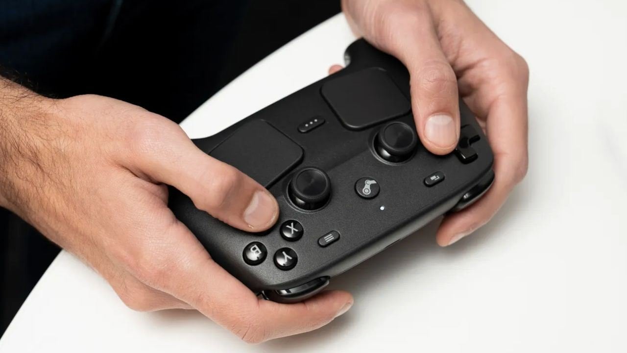 Источник: скриншот CQ.ru / Идейный преемник эргономики Steam Deck