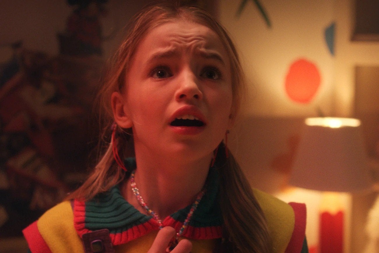 Нелл Фишер в роли Холли Уиллер в сериале «Очень странные дела» / Netflix