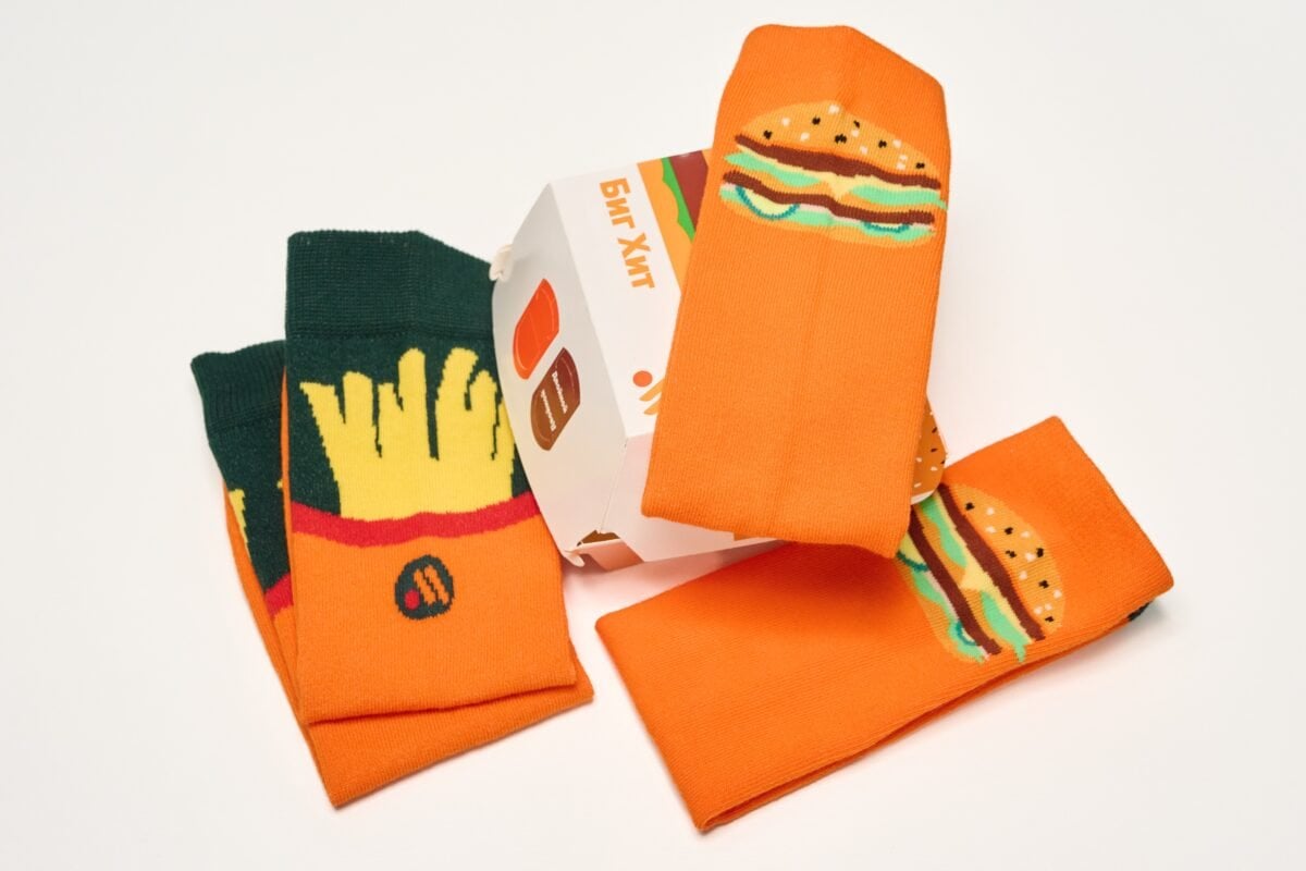 Пример носков в Зимнем комбо во «Вкусно — и точка»