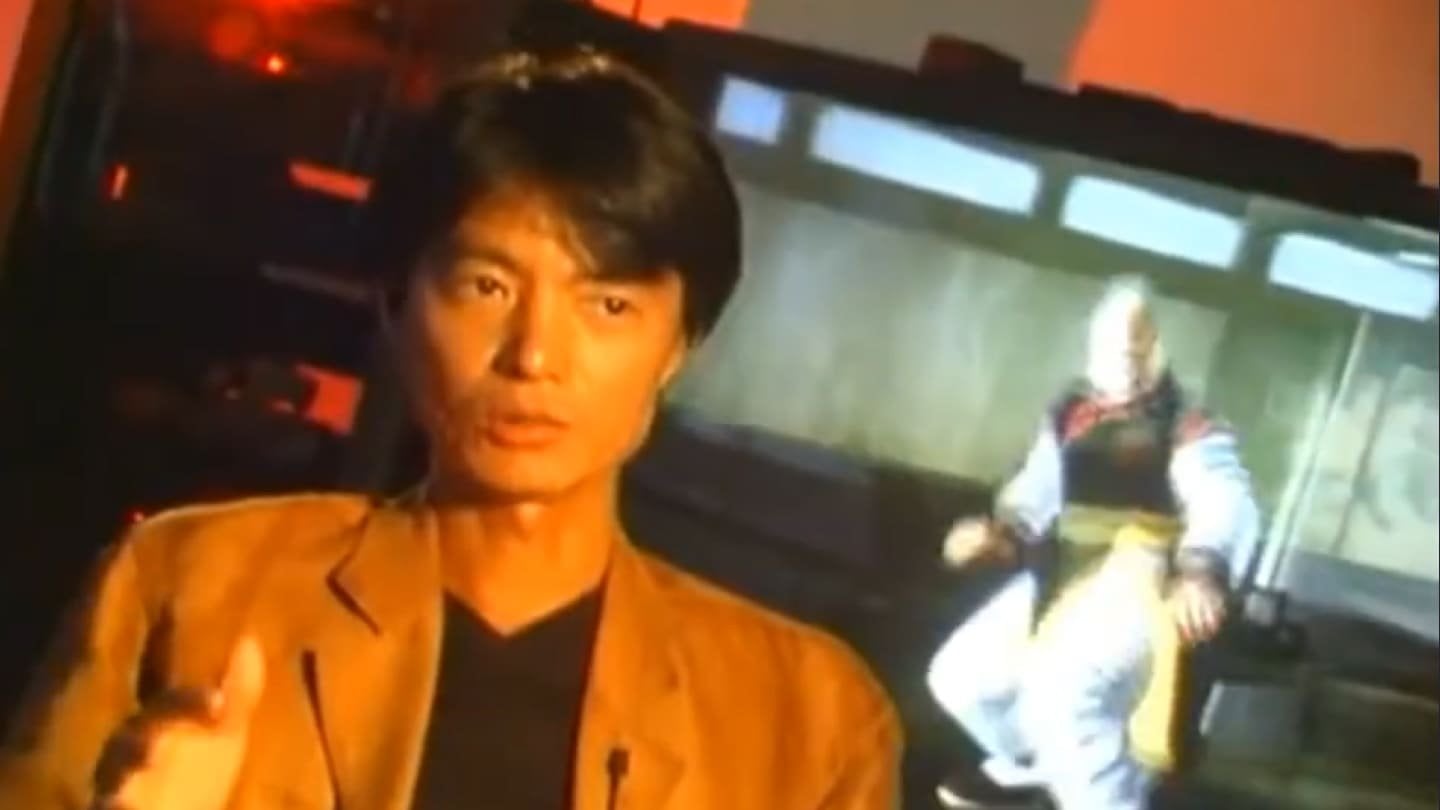 Источник: скриншот CQ.ru / Кадр из раннего интервью, когда Итагаки еще был зависим от корпоративного дресс-кода.