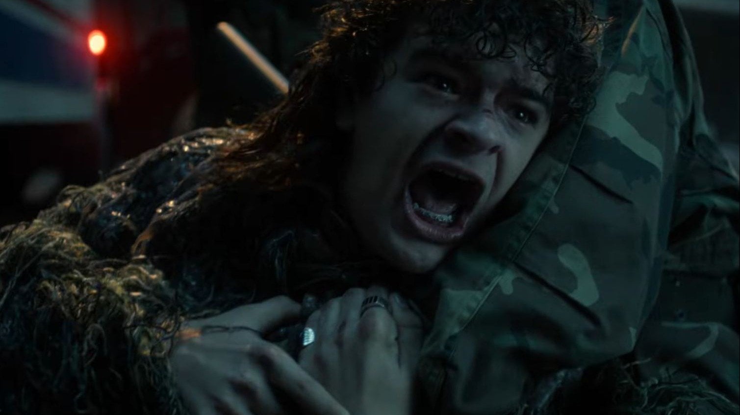 Очень странные дела закончились  вышла последняя серия пятого сезона