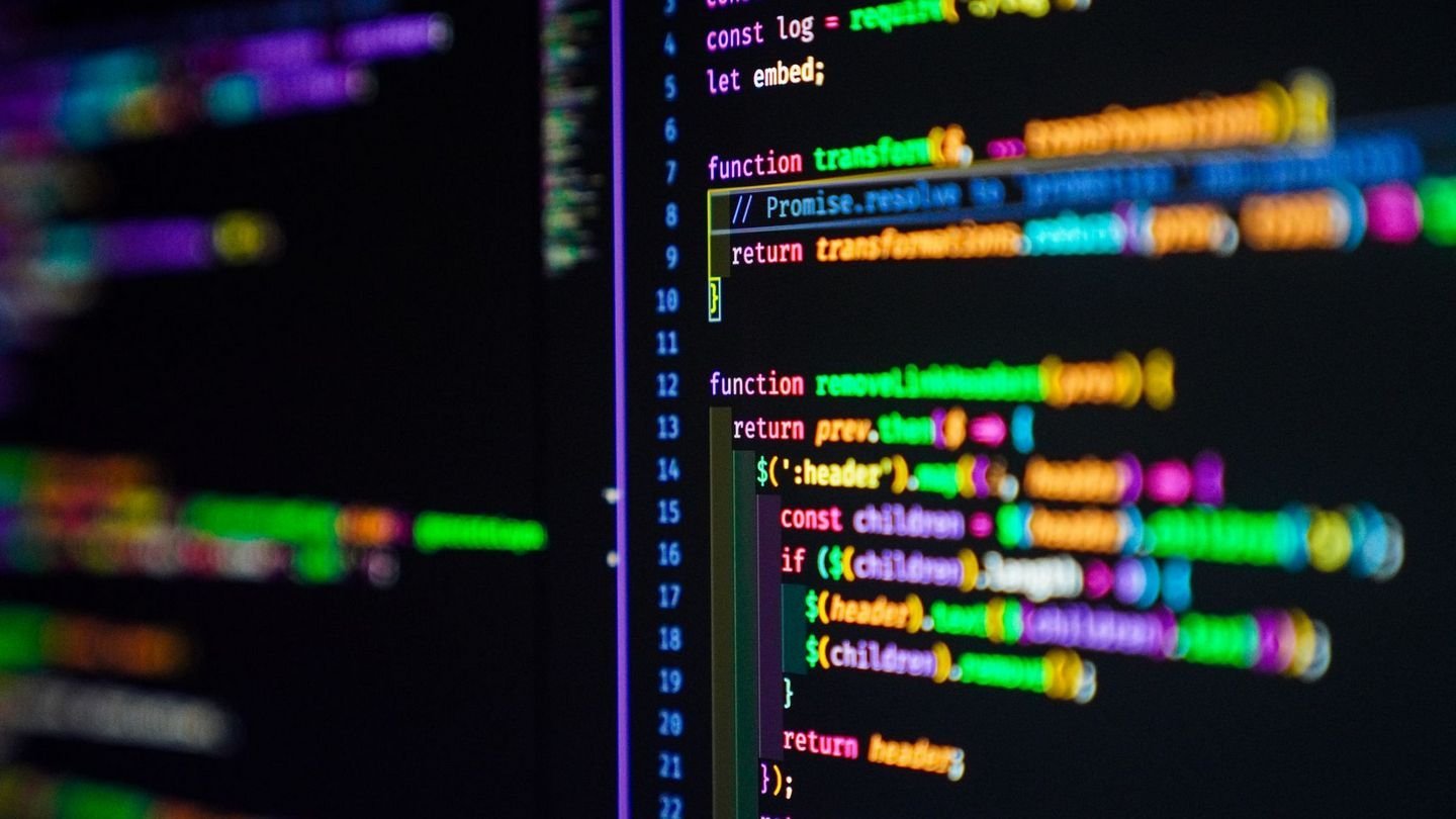 Источник: freeCodeCamp / Код