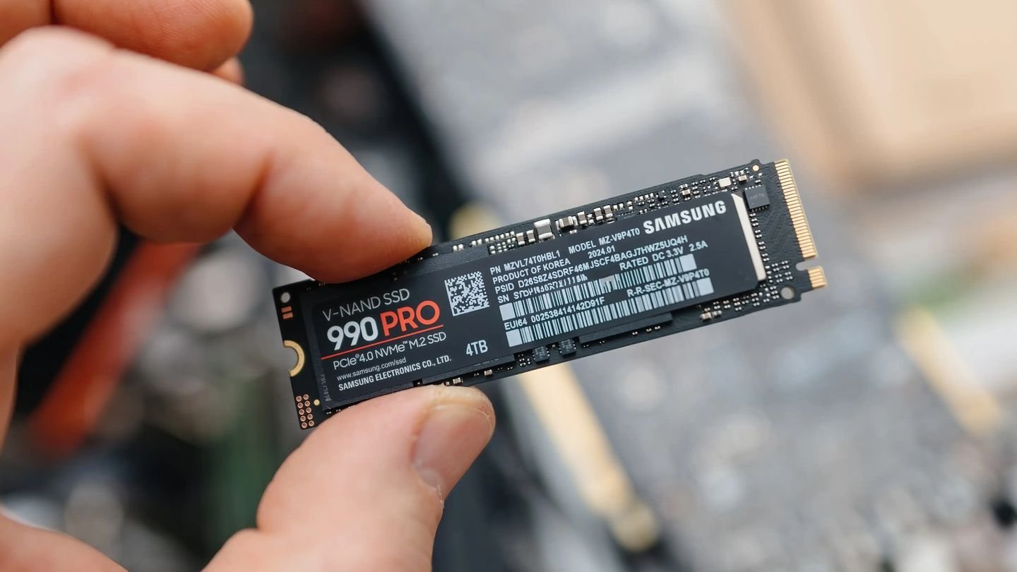 Источник: PC World / Фото SSD-накопителя
