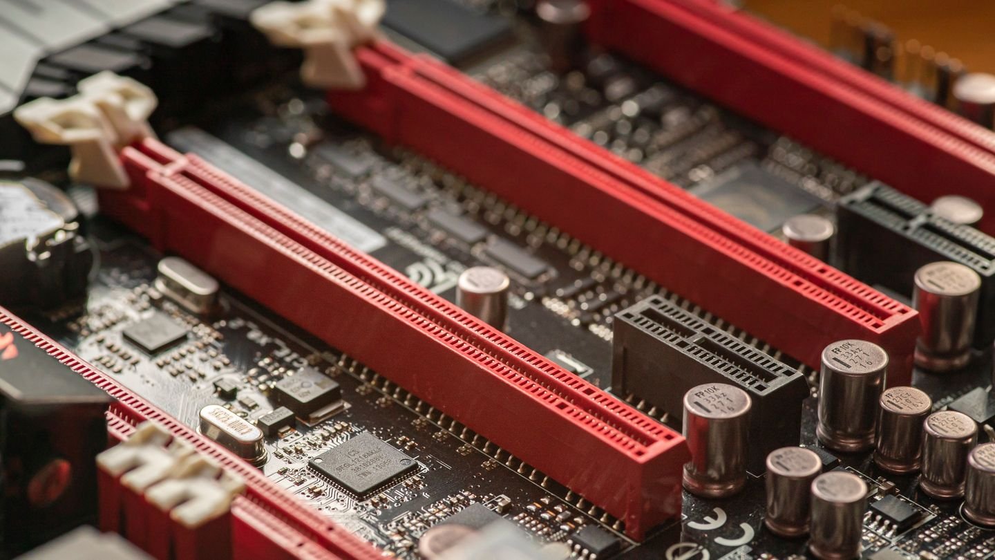 Источник: Trenton Systems / Слоты PCIe
