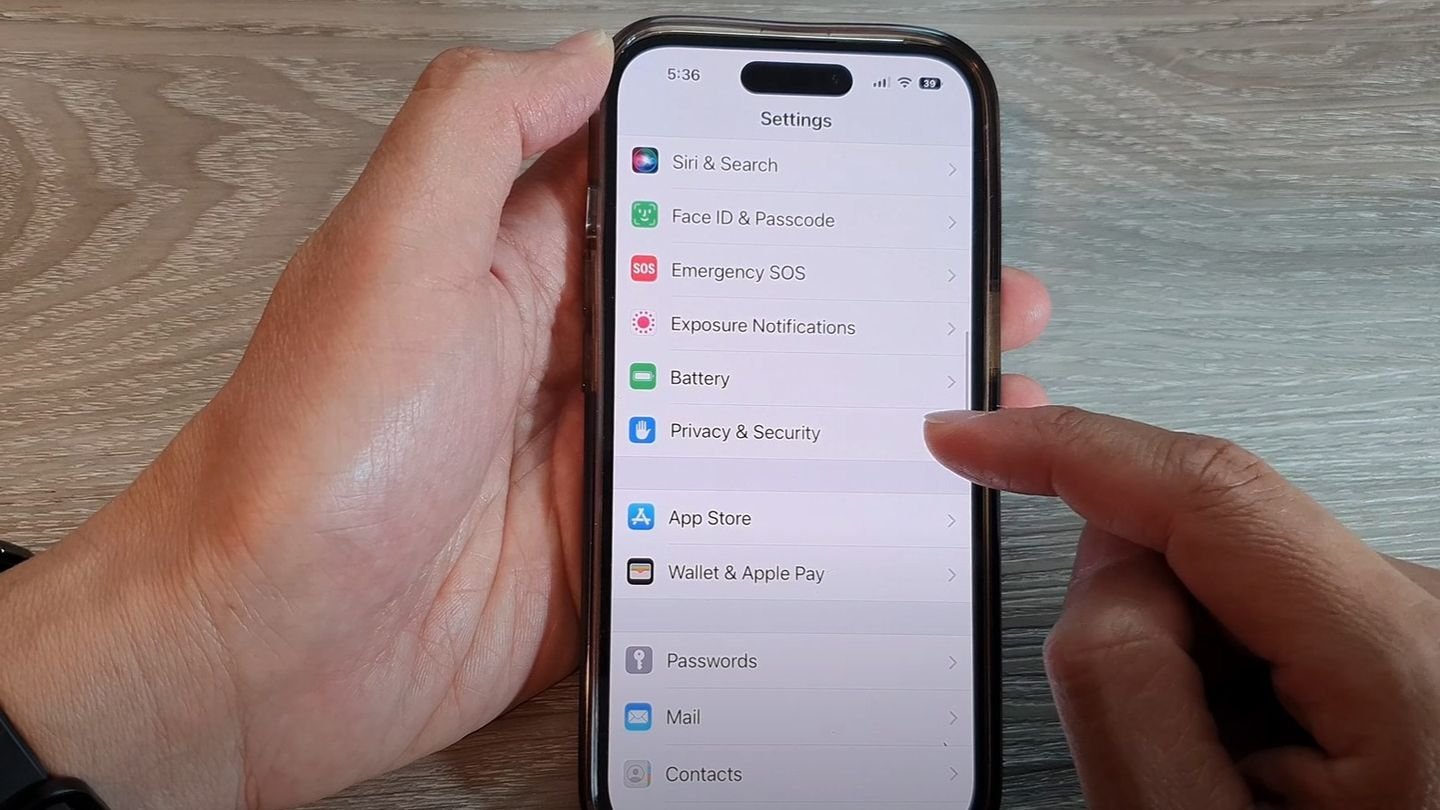 Источник: YouTube, ITJungles / Privacy & Security — «Конфиденциальность и безопасность»