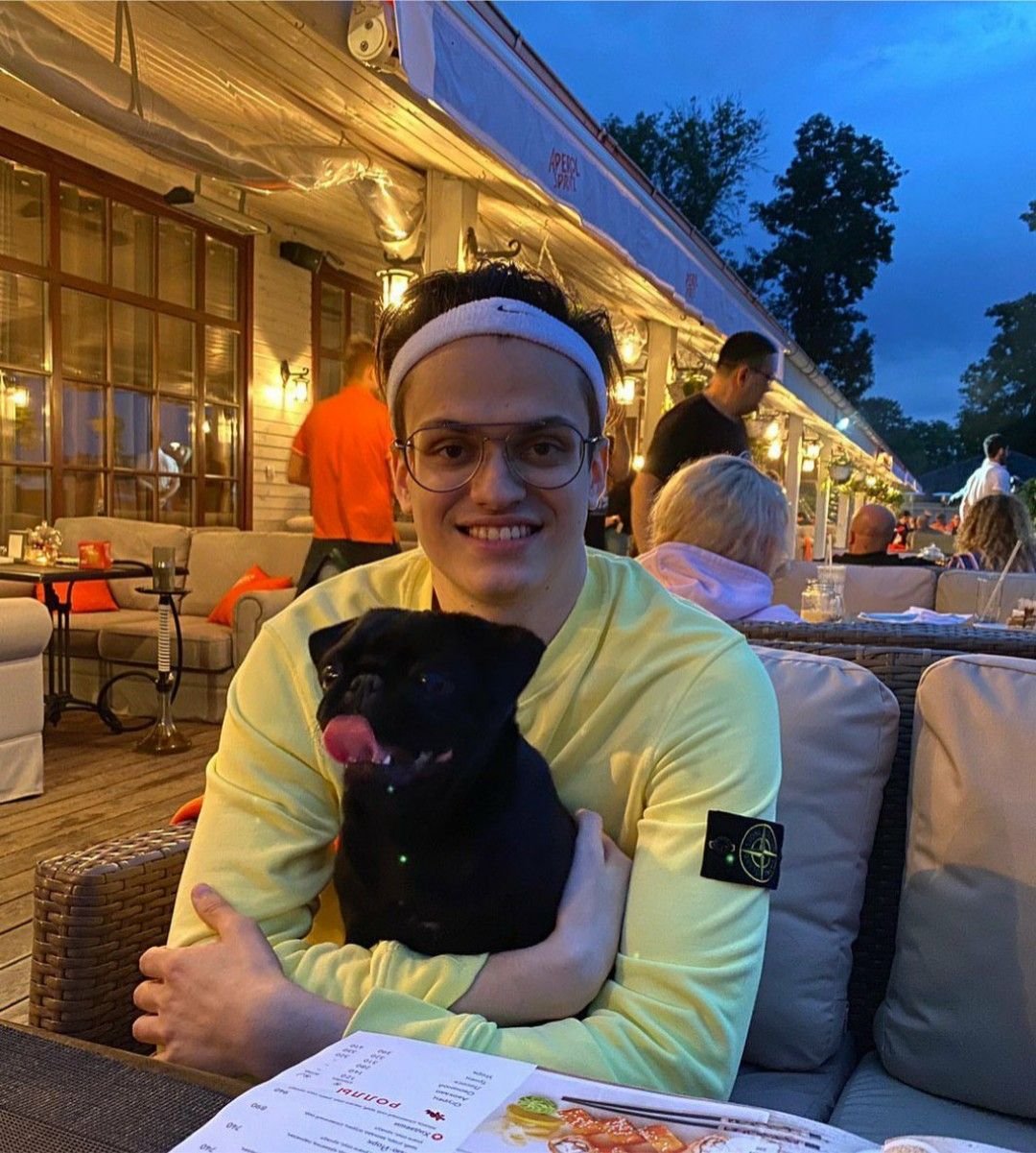 Слава Бустер