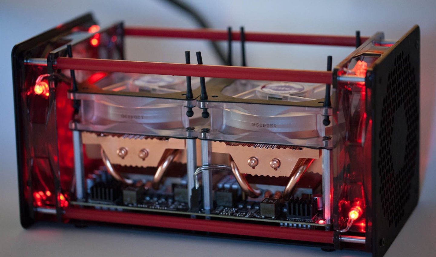 Источник: Wikipedia / Иммерсионное охлаждение ASIC