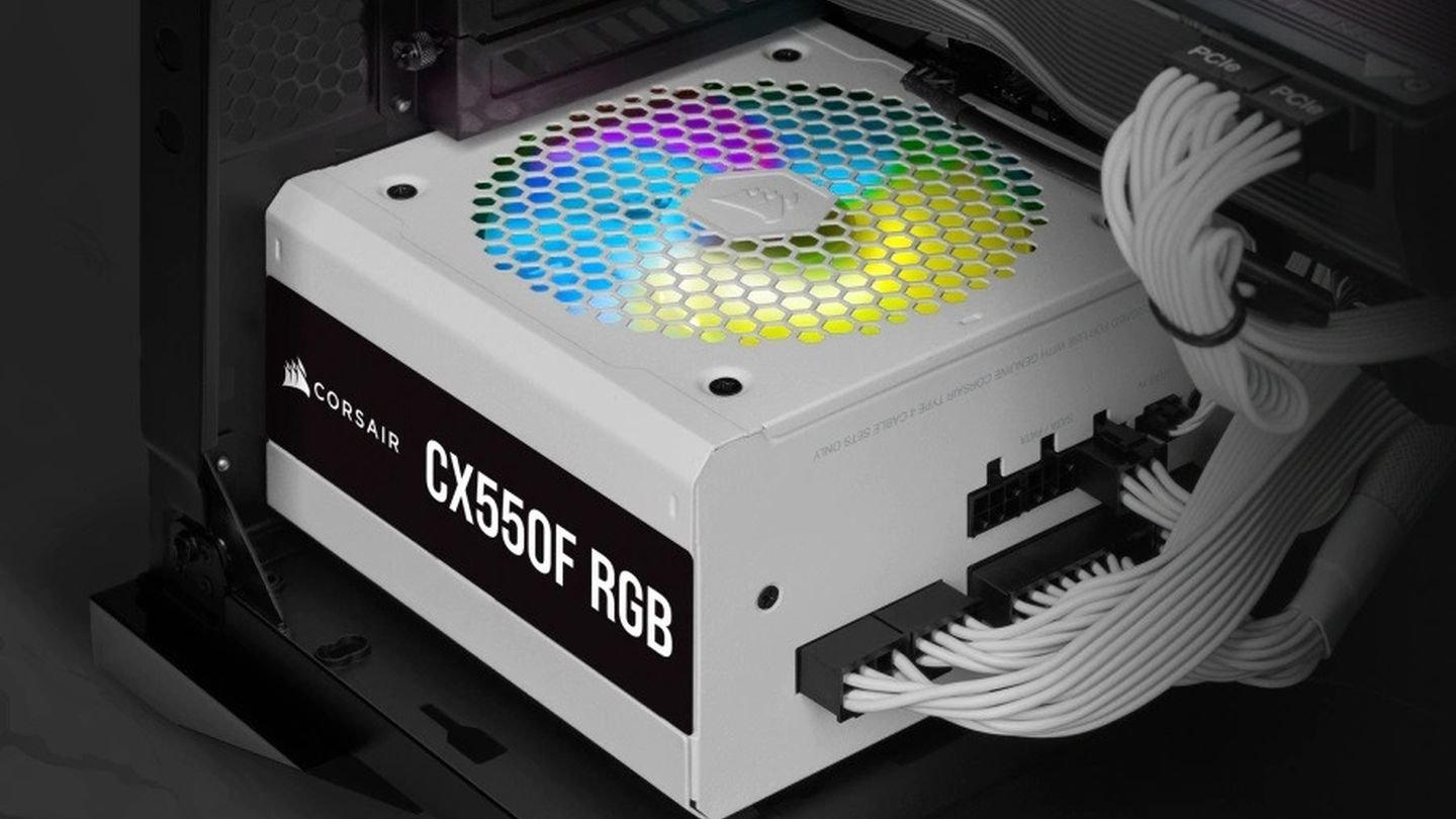 Источник: Corsair / Блок питания с подсветкой