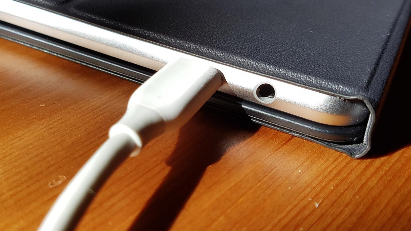 Источник: Pickr / Зарядка от ноутбука