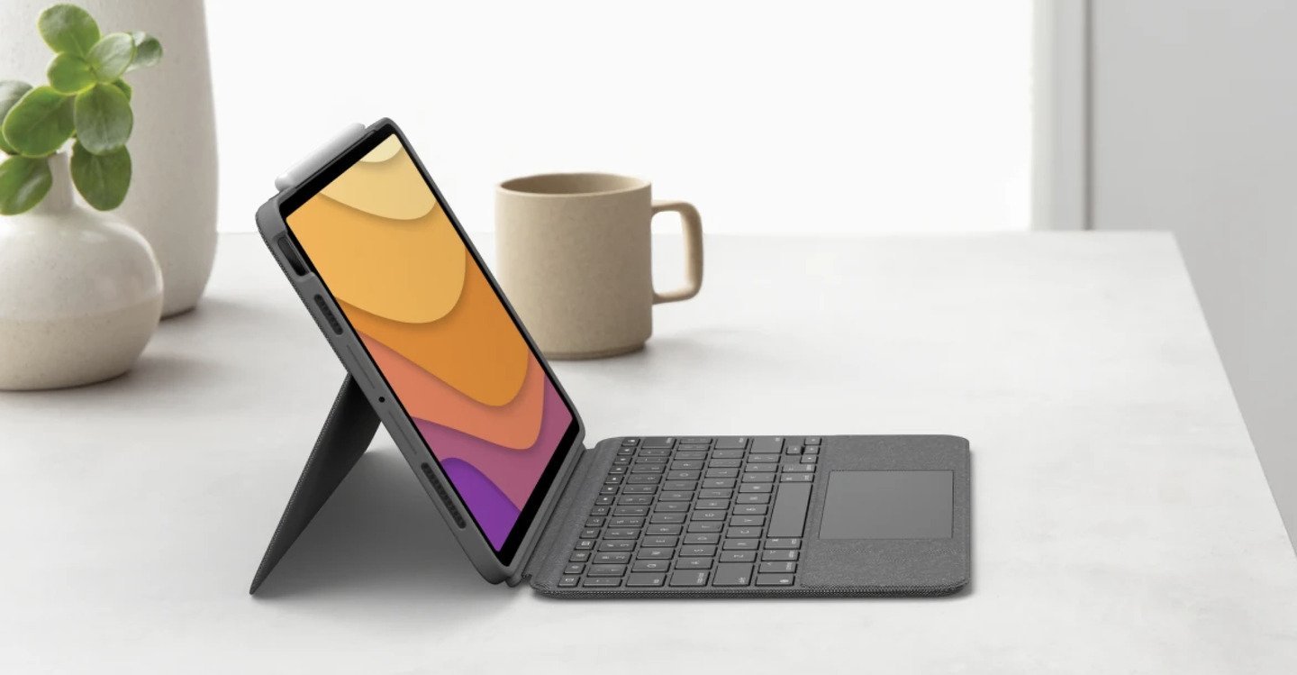 Источник: Logitech / клавиатура-чехол
