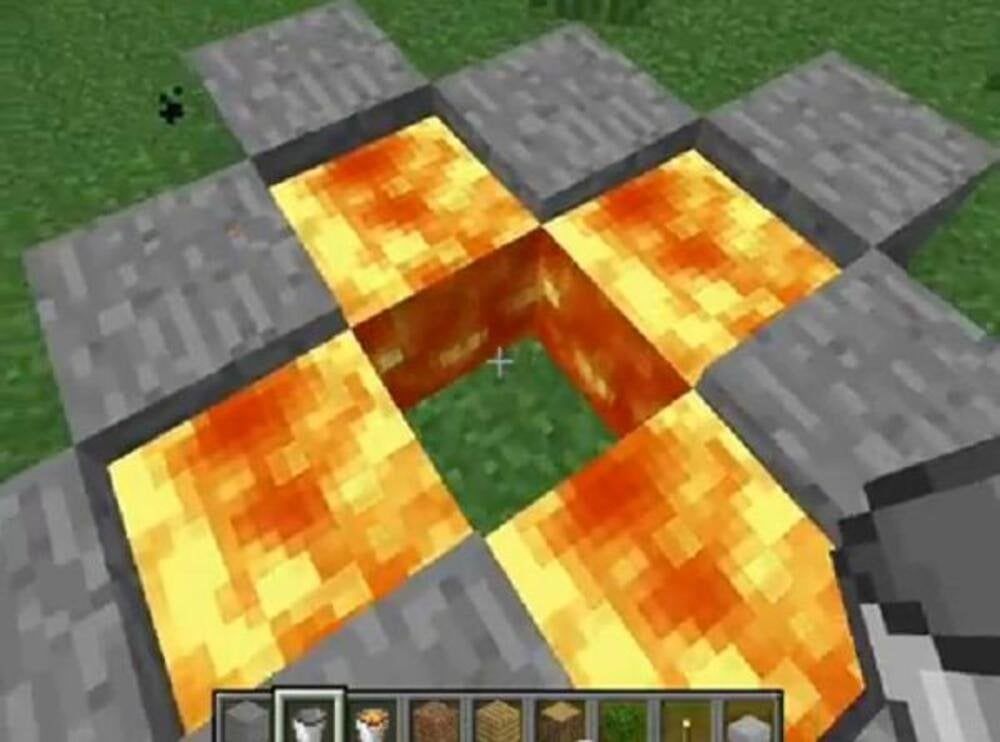 Источник: youtube.com / Крестовой источник лавы с использованием каменной постройки