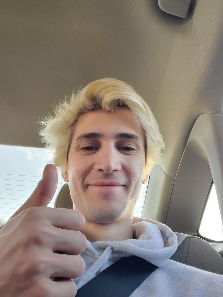 xQc