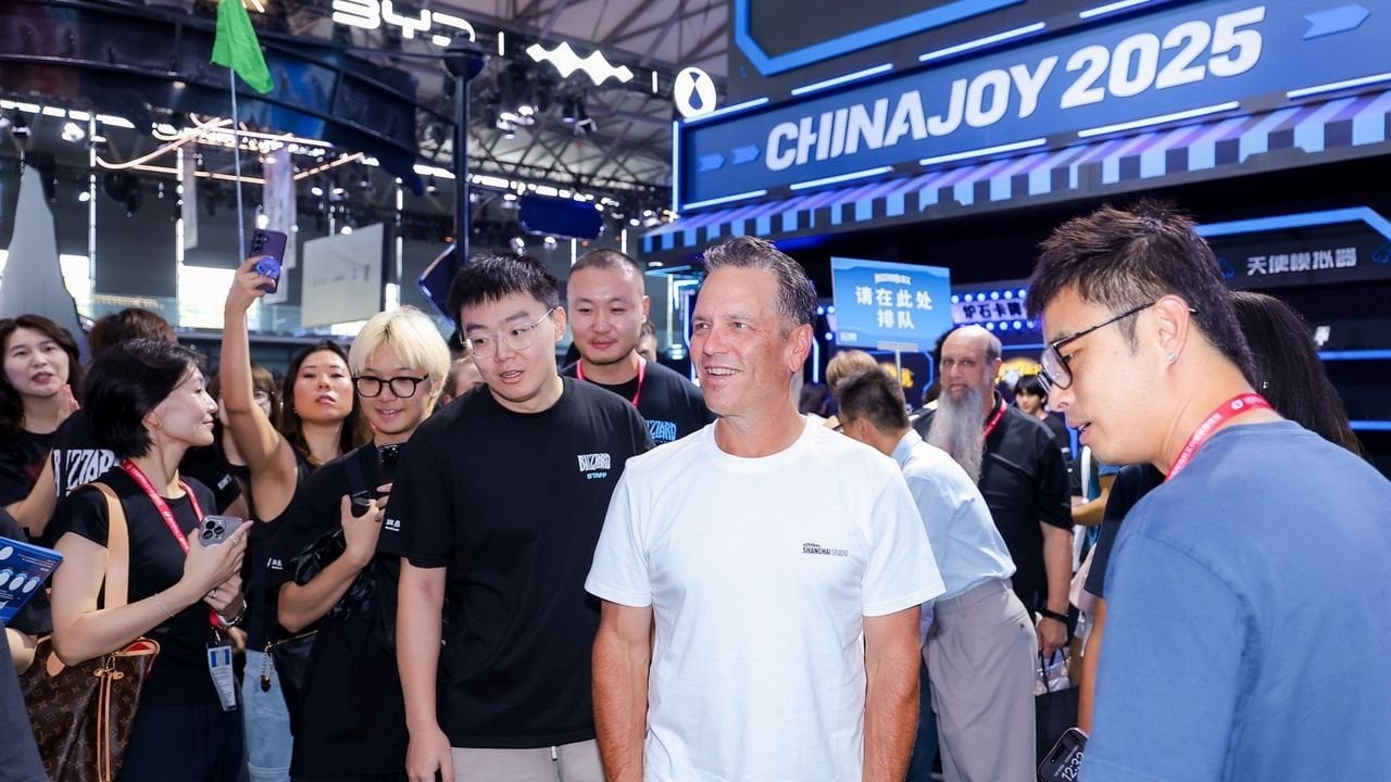Источник: скриншот СQ.ru / Глава Xbox, Фил Спенсер, на ChinaJoy 2025
