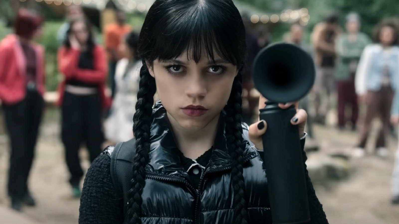 Второй сезон Уэнсдей стартовал на Netflix  первые 4 серии уже в Сети