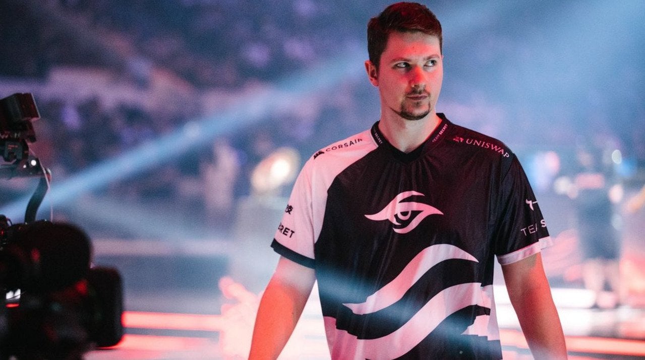 Источник: скриншот CQ.ru / Клемент Puppey Иванов