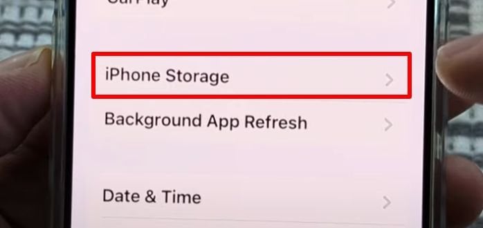 Источник: CQ.ru / Удаление Roblox на iPhone
