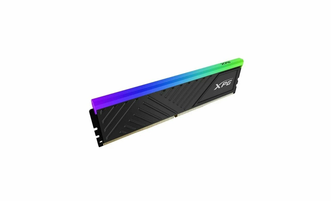 Источник: CQ.ru / ADATA XPG SPECTRIX D35G 32 ГБ