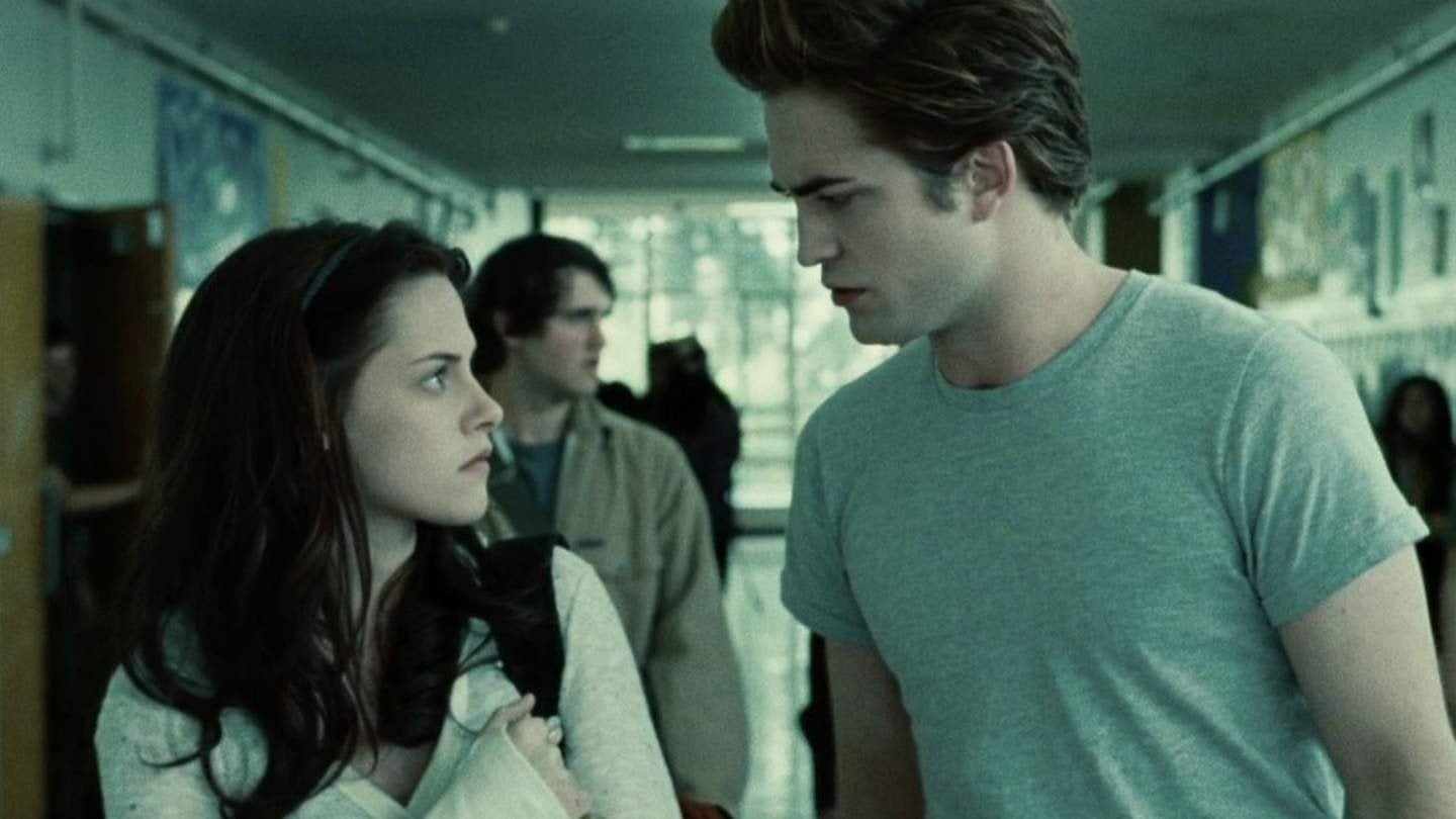 Звезда Сумерек хочет снять ремейк вампирских фильмов