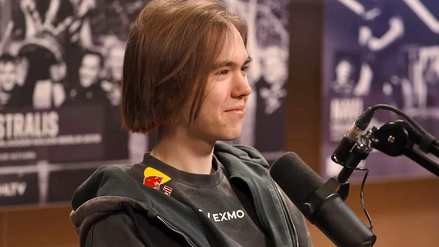 ZywOo обошел donk в топ20 лучших игроков CS2 на HLTV Awards 2025