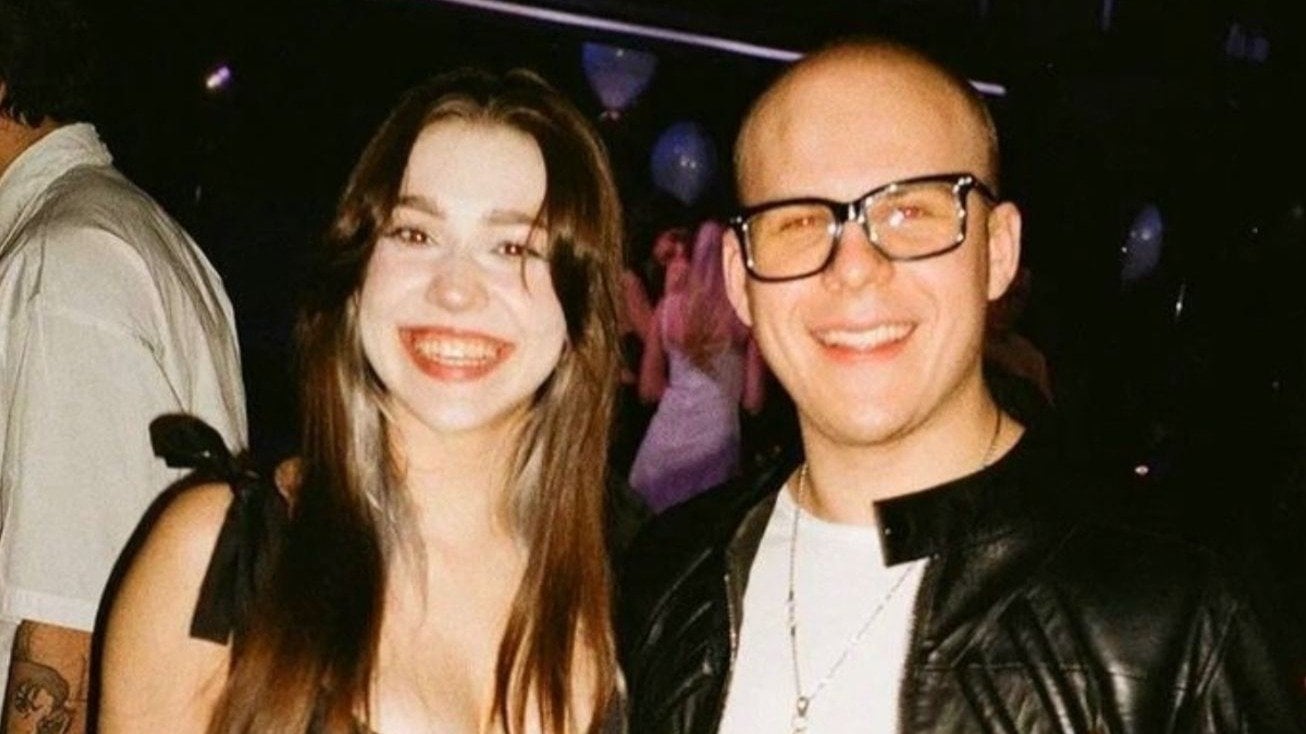 Toxi провел стрим с бывшей Андрей встретился с Рочершей в Таиланде