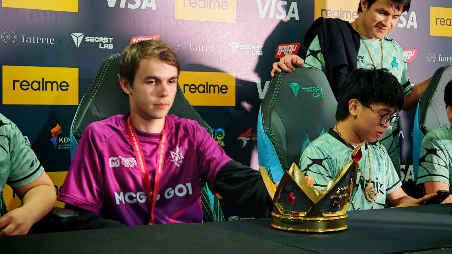 Россиянин победил на первом чемпионате по Magic Chess Go Go