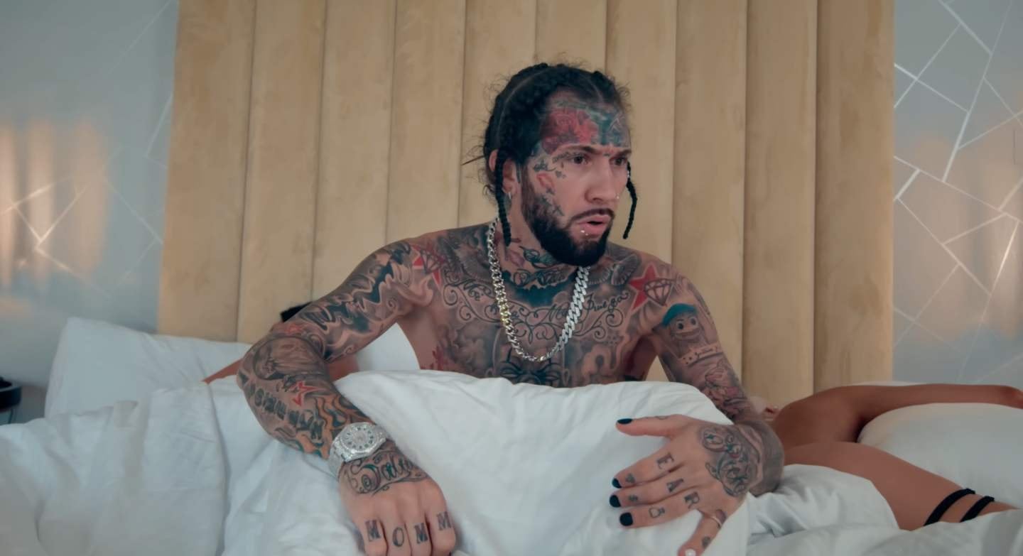 Источник: Клип Ганвеста «Кайфули»