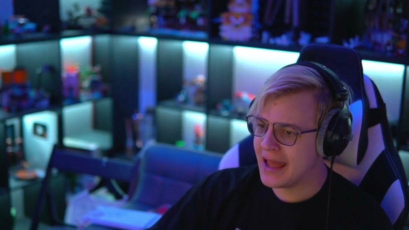 Пятерка отредактирует трек Россия42 после его изъятия со стриминговых сервисов