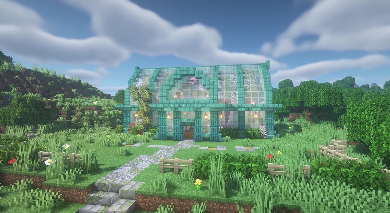 Источник CQ.ru / Высокая теплица с деревьями