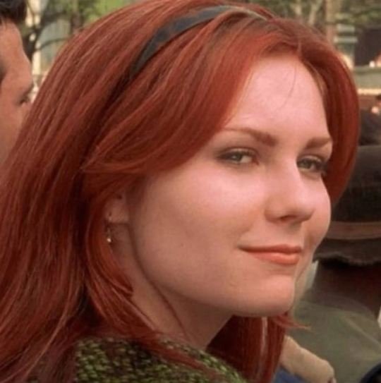 Источник: скриншот CQ.ru / Кирстен Данст