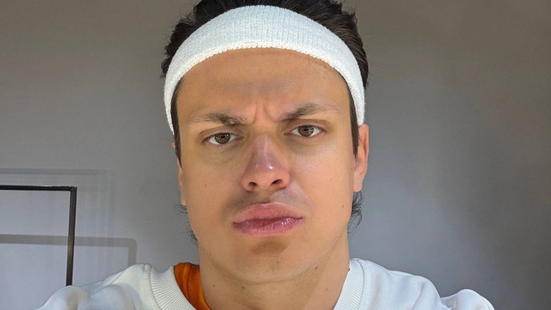 Бустер хочет найти девушку и готов завести семью