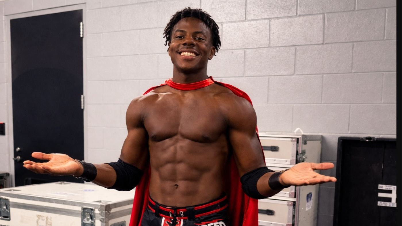 IShowSpeed дебютировал на рестлингшоу и раздавил на Логана Пола