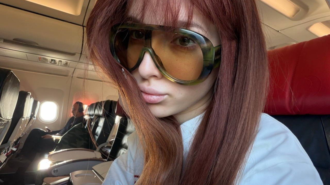 Иван Золо спалил отношения Генсухи Стримерша засмущалась и не дала ответа