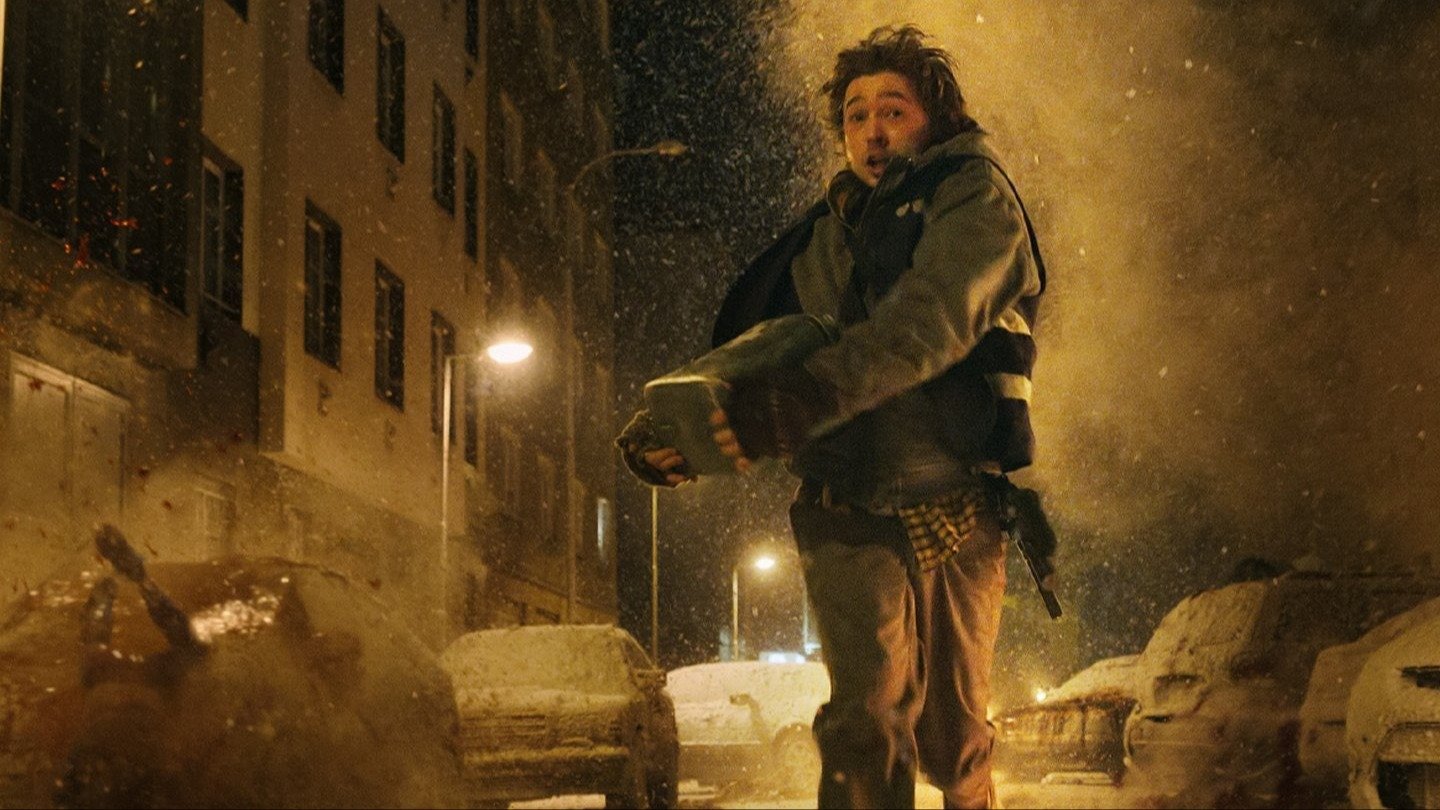 Режиссер Орудий показал тизер фильма Resident Evil  это новая история