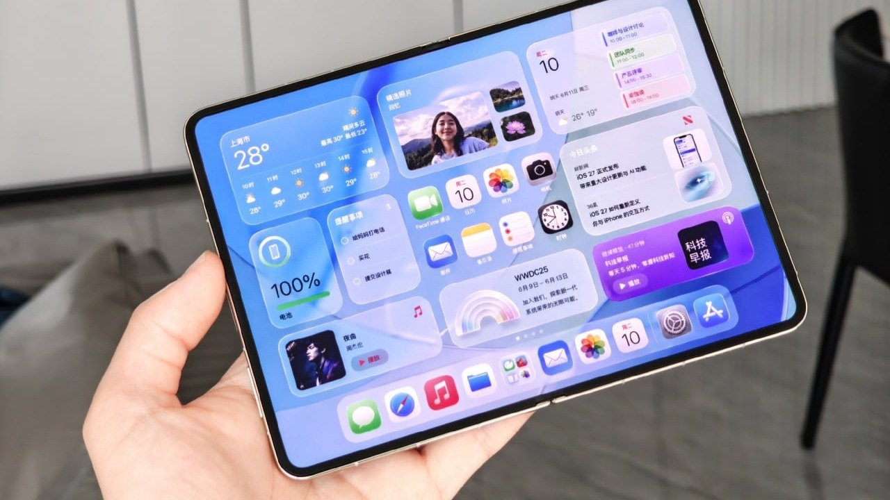 Как будет выглядеть новый складной iPhone В сеть слили предполагаемые рендеры