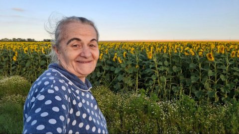 Бабушка Ольга забрала награду за Лучший игровой момент года на премии NNYS