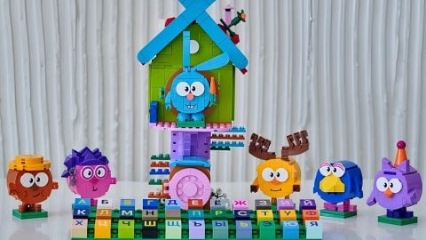 Смешарики кубические  в продажу поступил конструктор по популярному сериалу