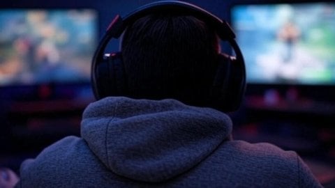 Как включить голосовой чат в Counter Strike 2 в демке Faceit