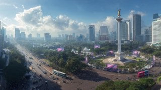 Второй день на M7 Джакарта пробки и советское наследие